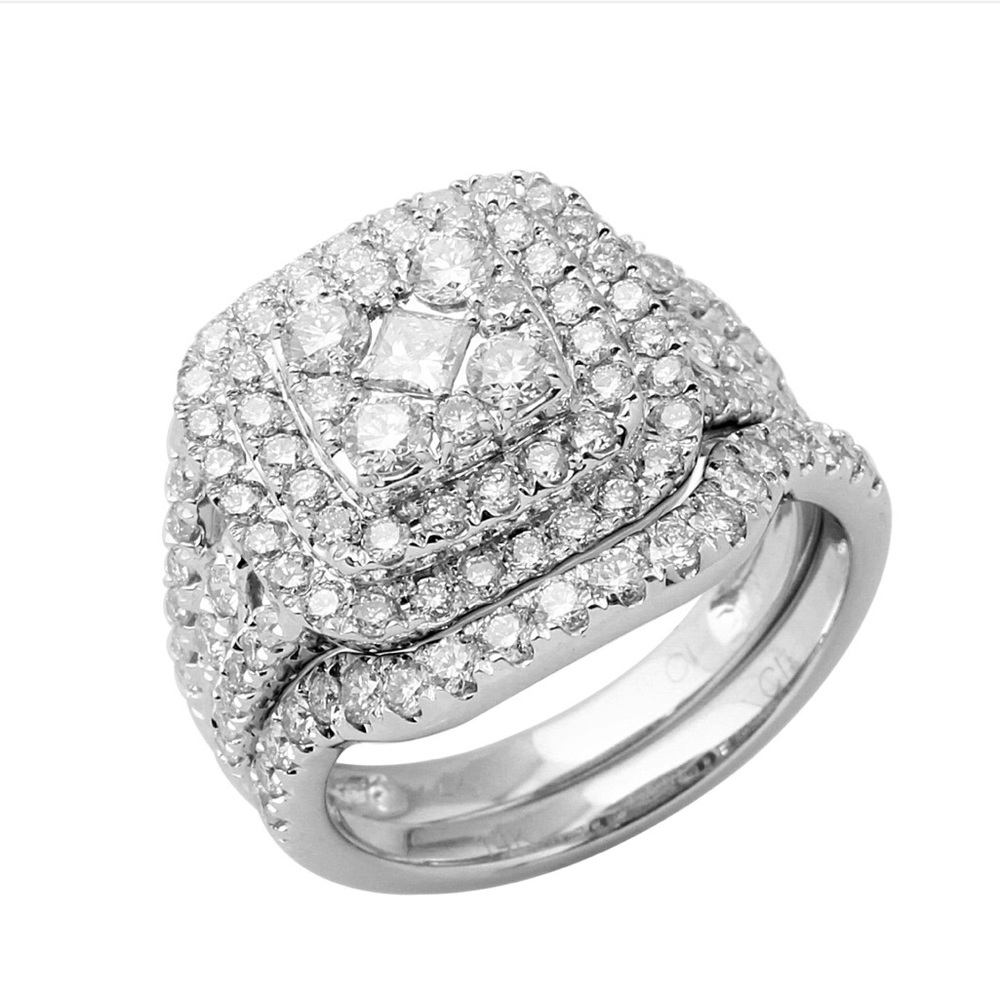 1.80 CTW Cushion Shape Diamond Ring